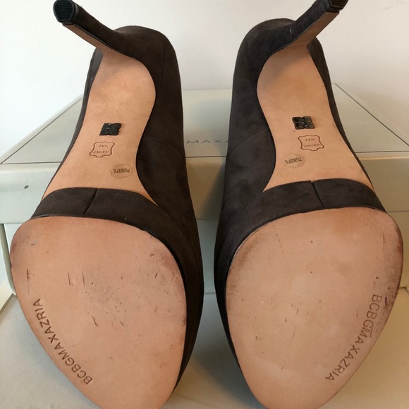 BCBG Suede Heels Size 7.5 - Picture 4 of 5